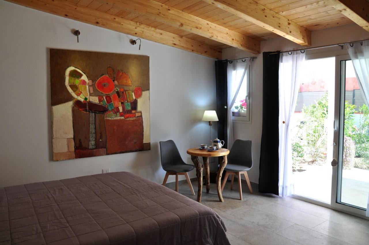 B&B Les Chambres Rooms & Suite Santa Teresa Gallura Exterior photo