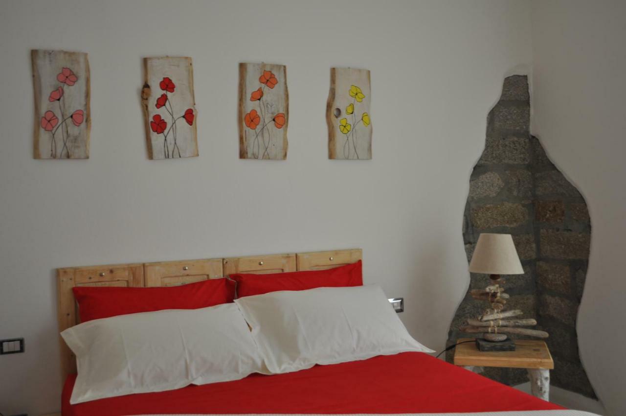 B&B Les Chambres Rooms & Suite Santa Teresa Gallura Exterior photo