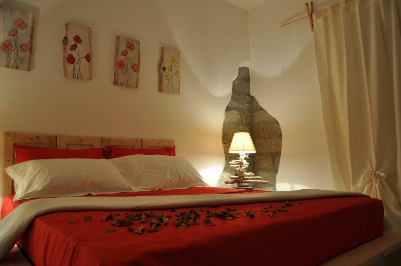 B&B Les Chambres Rooms & Suite Santa Teresa Gallura Exterior photo